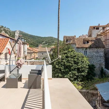Apartment Tudor Hvar Town