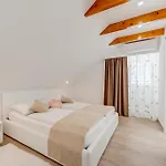Apartamento Tudor