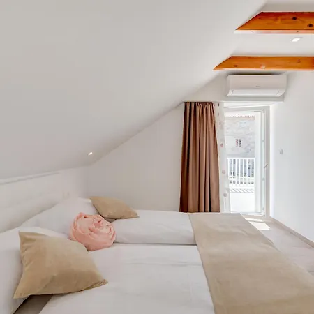 Apartmán Tudor Hvar Town