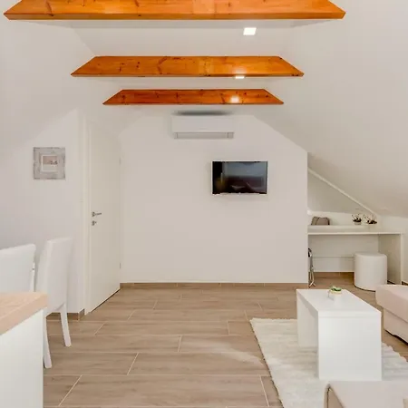 Tudor Apartamento